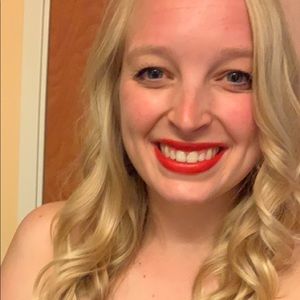 Meet your Posher, Angie